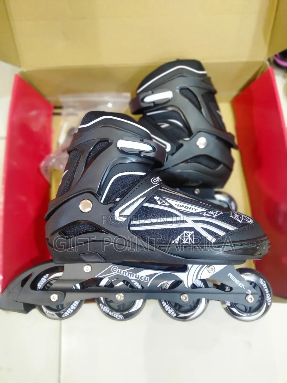 Size 43-45 Professional Adults Skates Shoes