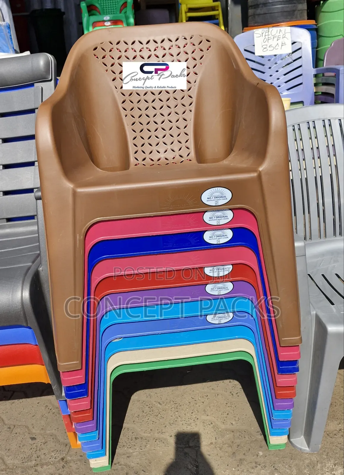 Brown Plastic Heavy Duty Easy Chair.