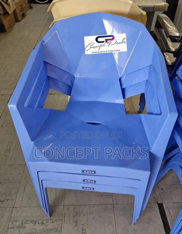 Adix Daimond Blue Plastic Chair. - main view