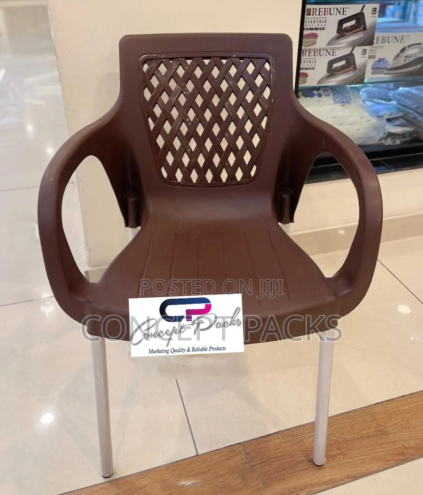 Strong Comfortable Plastic Chair With Metal Tubing Legs