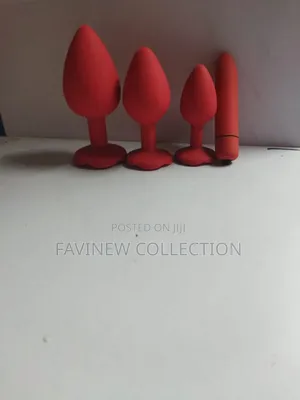4 Pieces Set Silicone Butt Plug Plus A Bullet Vibrator