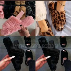 Fluffy Sandals - thumbnail 2