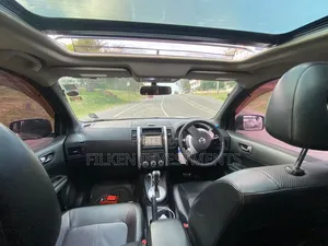 Nissan X-Trail 2.0 Petrol XE 2012 Gray