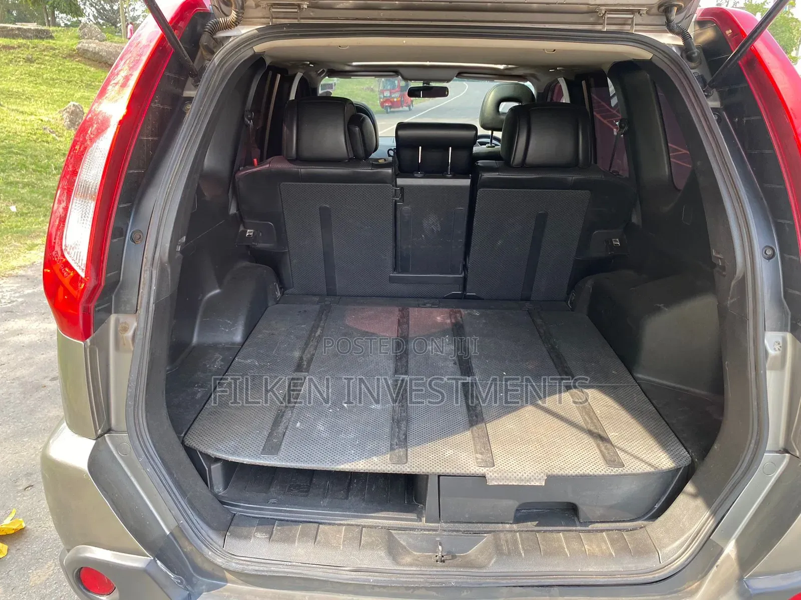 Nissan X-Trail 2.0 Petrol XE 2012 Gray