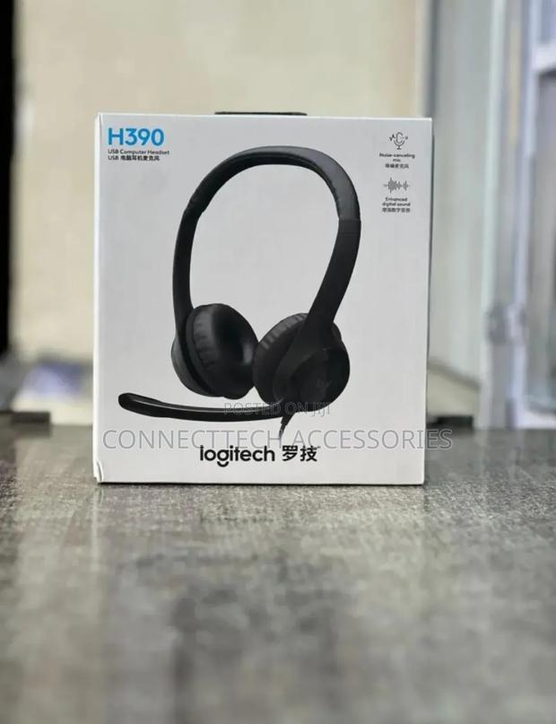 Logitech H390 Wired Headset With Noise Cancelling Microphone - main view