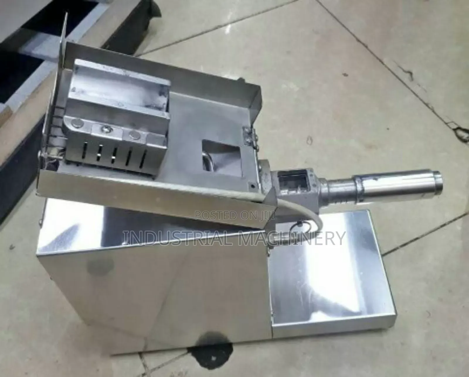 Oil Press Machine -- Commercial .