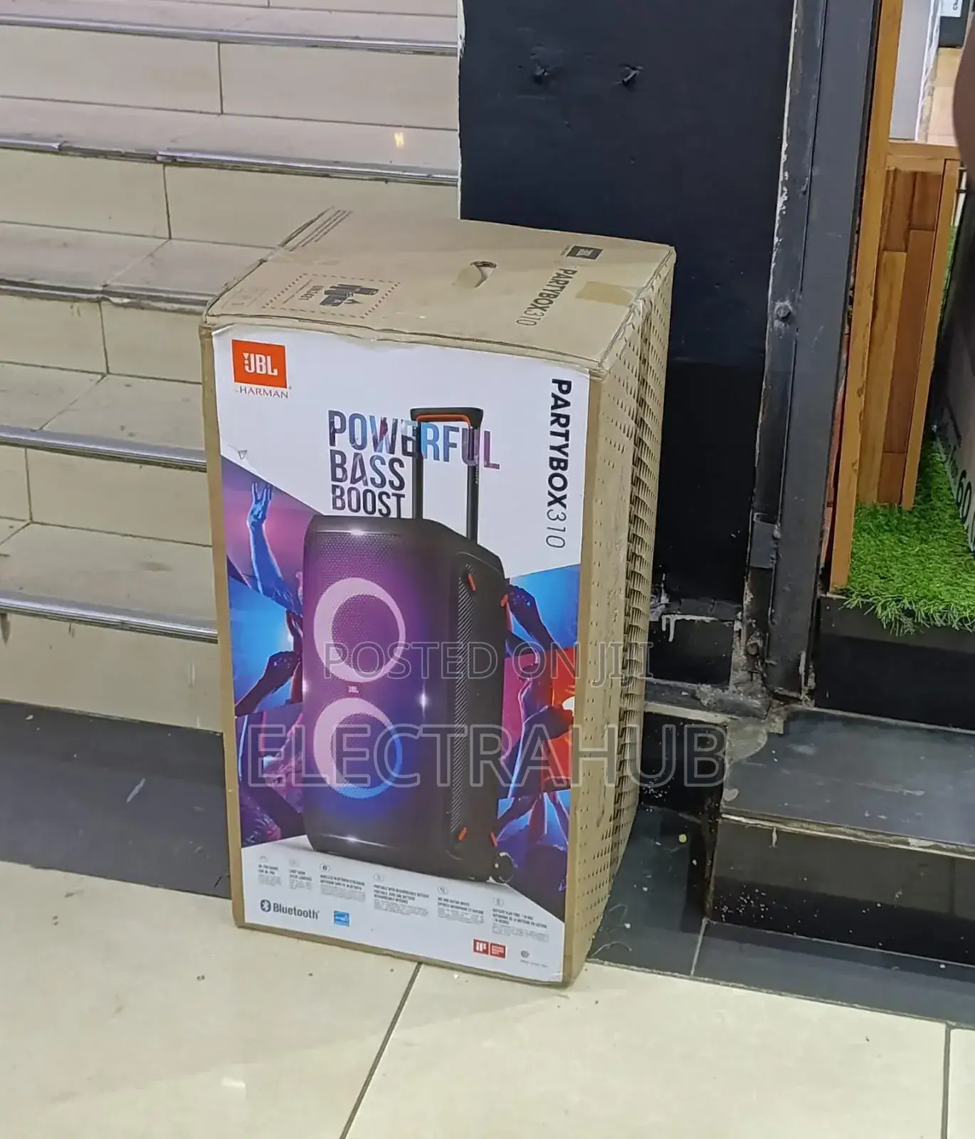 JBL Partybox 310 Portable Speaker New Sealed in a Shop