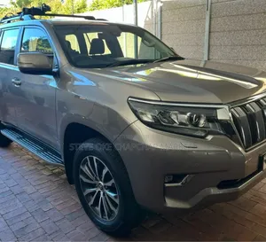Gray Toyota Land Cruiser Prado 2022: Unmatched Performance and Style