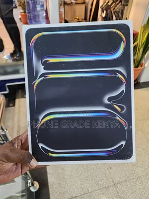 New Apple iPad Pro 13 (2024) 256 GB Black