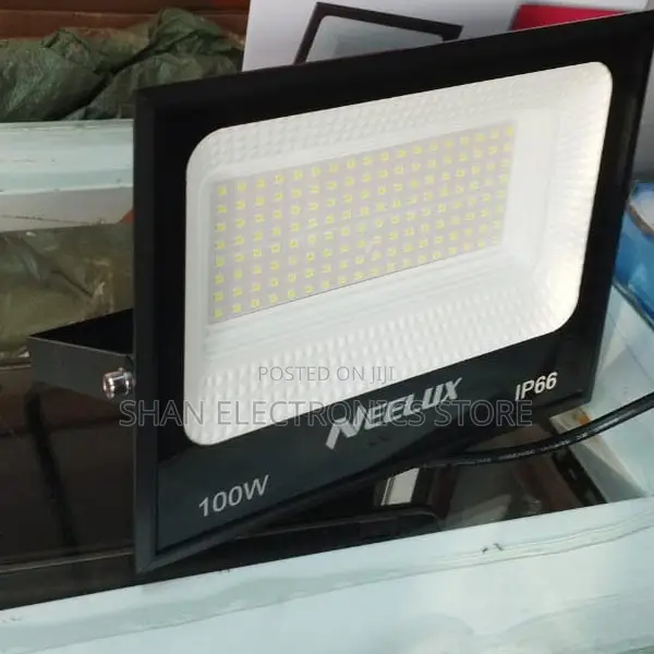 Outdoor LED Floodlight Electric 100 Watts AC Floodlight