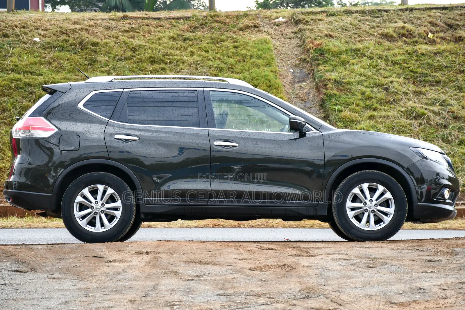 Nissan X-Trail 2017 Brown