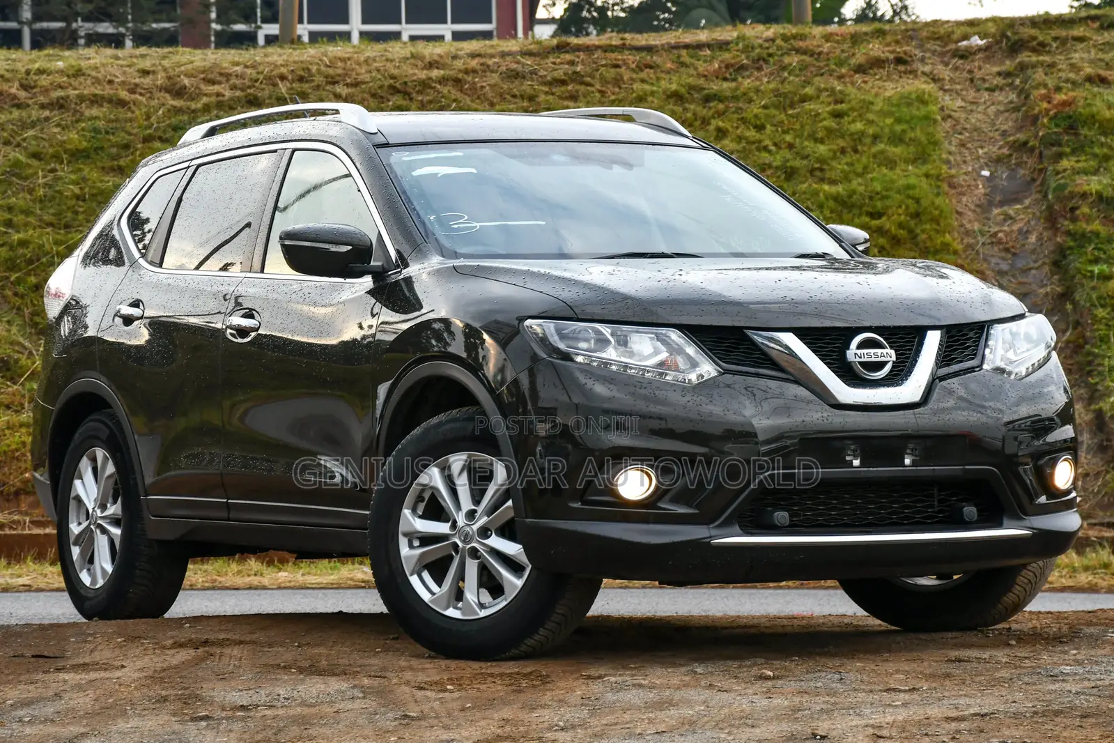Nissan X-Trail 2017 Brown