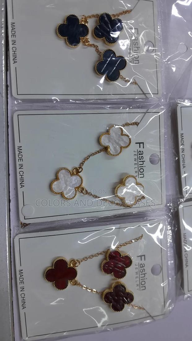 Necklace Gold - thumbnail 2