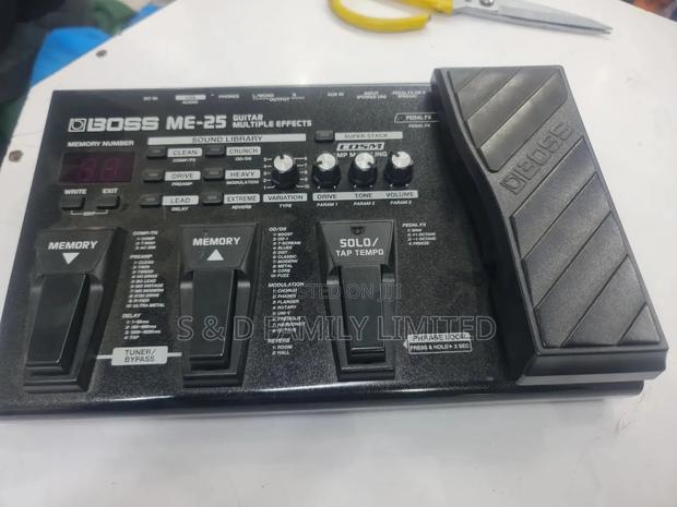 Boss Me-25 Guitar Effect Pedal