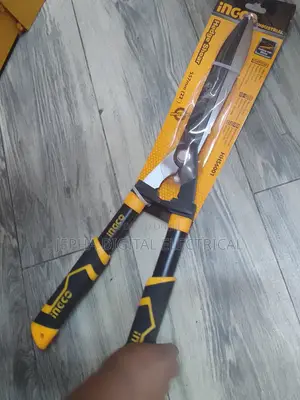 Total Hedge Shears