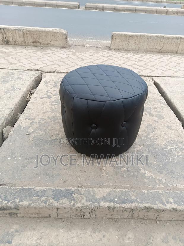 Pedicure Stoo, Black Leather - thumbnail 3