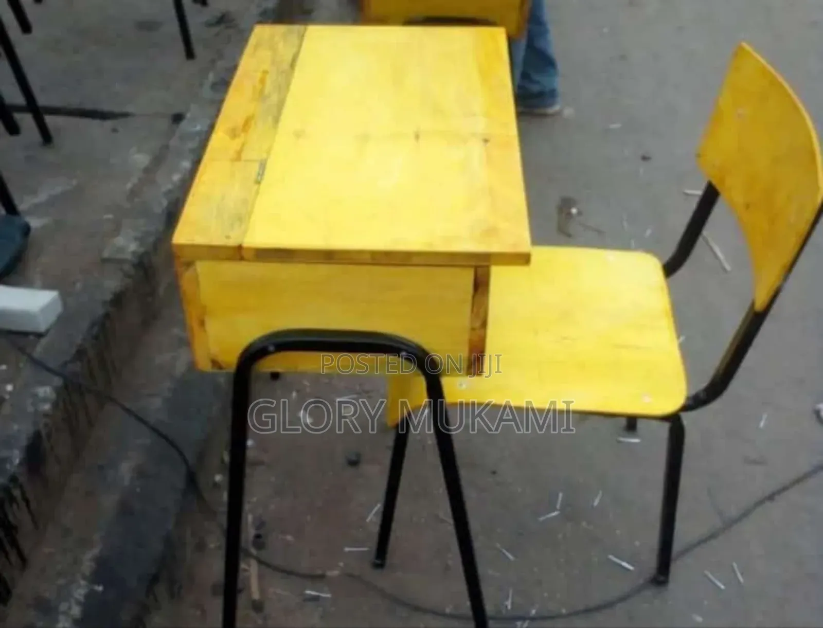 Qaulity Comfortable School Lockers and Chair