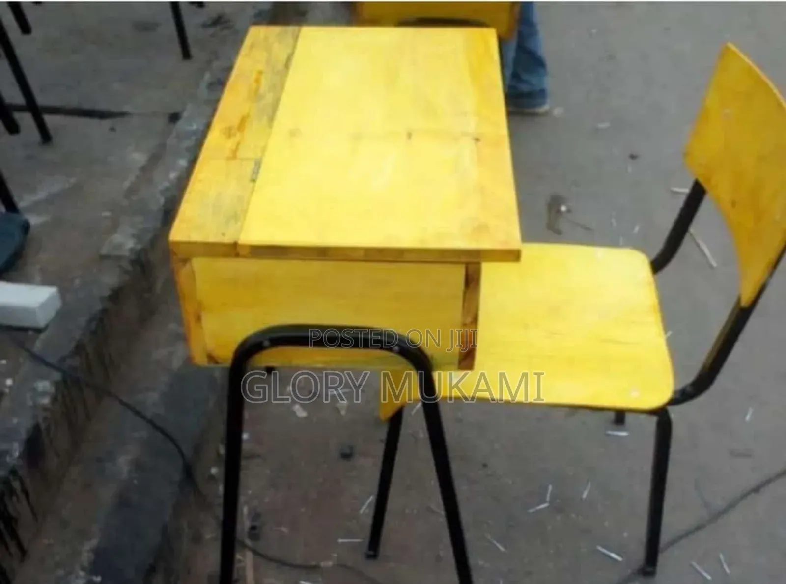 Qaulity Comfortable School Lockers and Chair