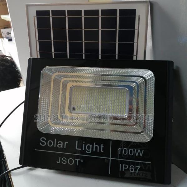 -100watts,100watts Standard High Quality Solar Floodlights - main view