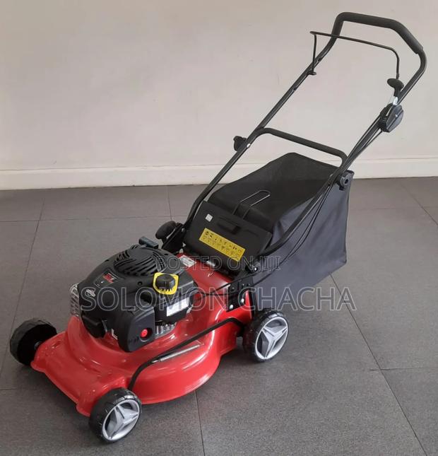 WYS18 Briggs and Stratton Lawn Mower 18 Inches 140cc