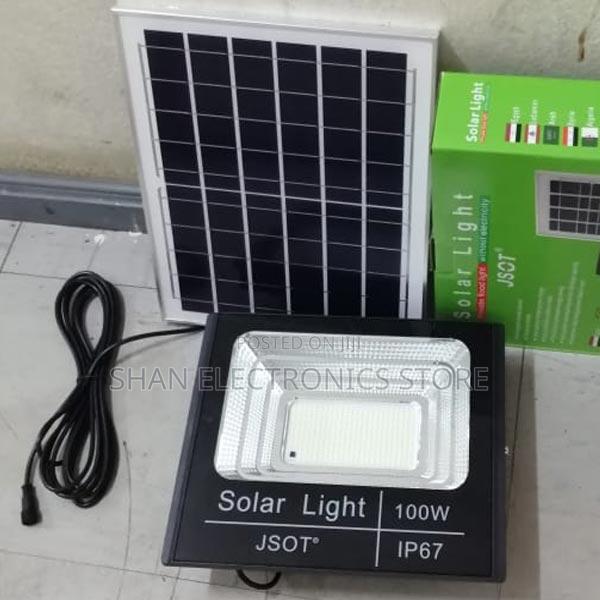 100watts Solar Floodlight_solar Flood Light 100watts Durable - main view