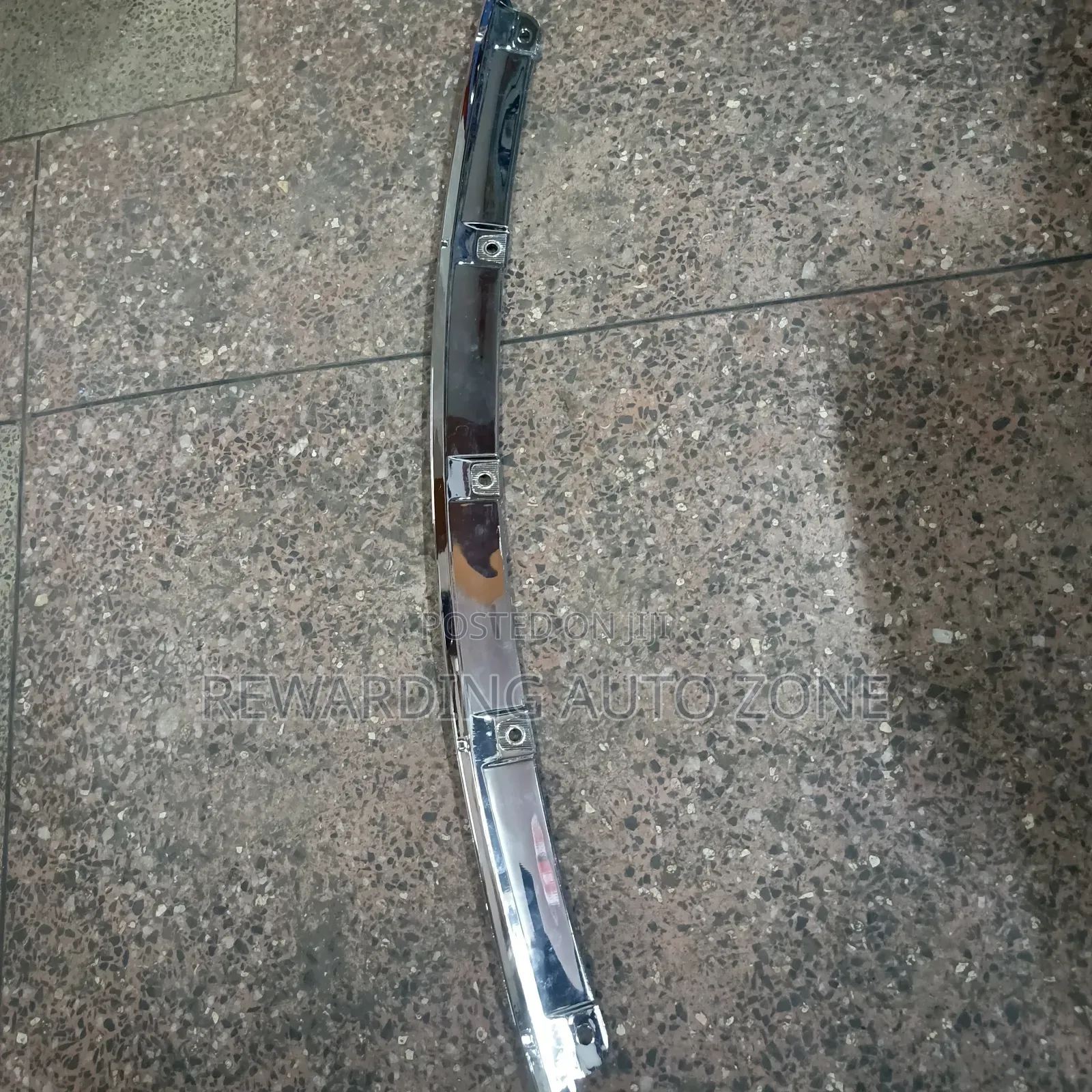Premio 260 Bonnet Chrome.