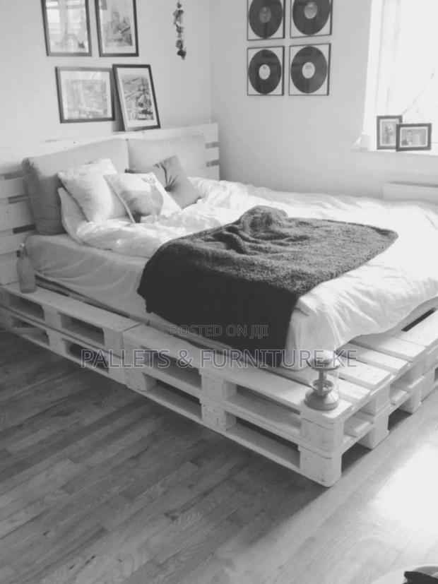 Alphine White Bed