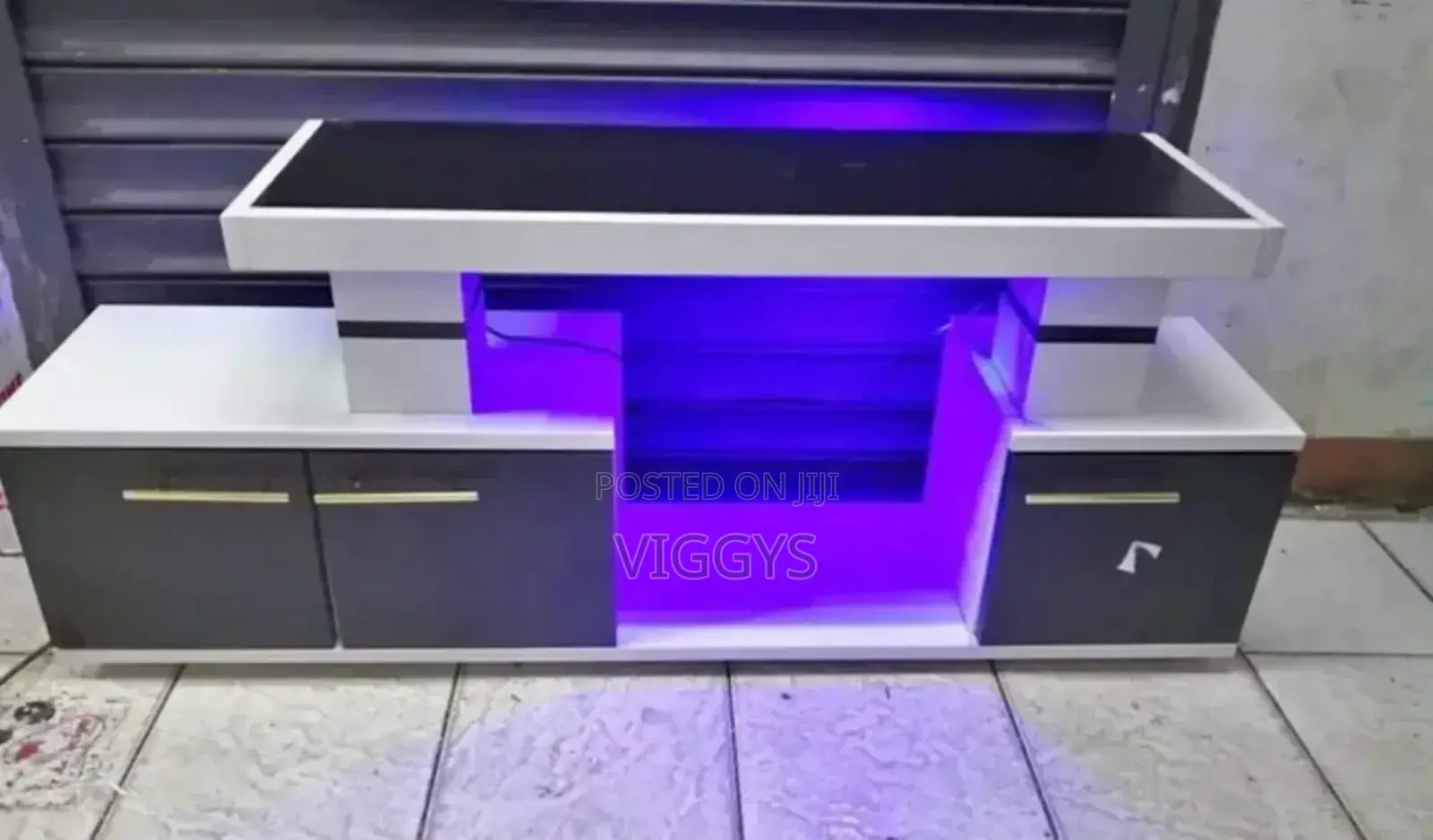 Instabul Tv Stand Available