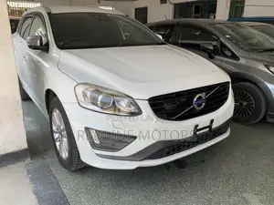 Volvo XC60 T5 AWD 2016 Off white
