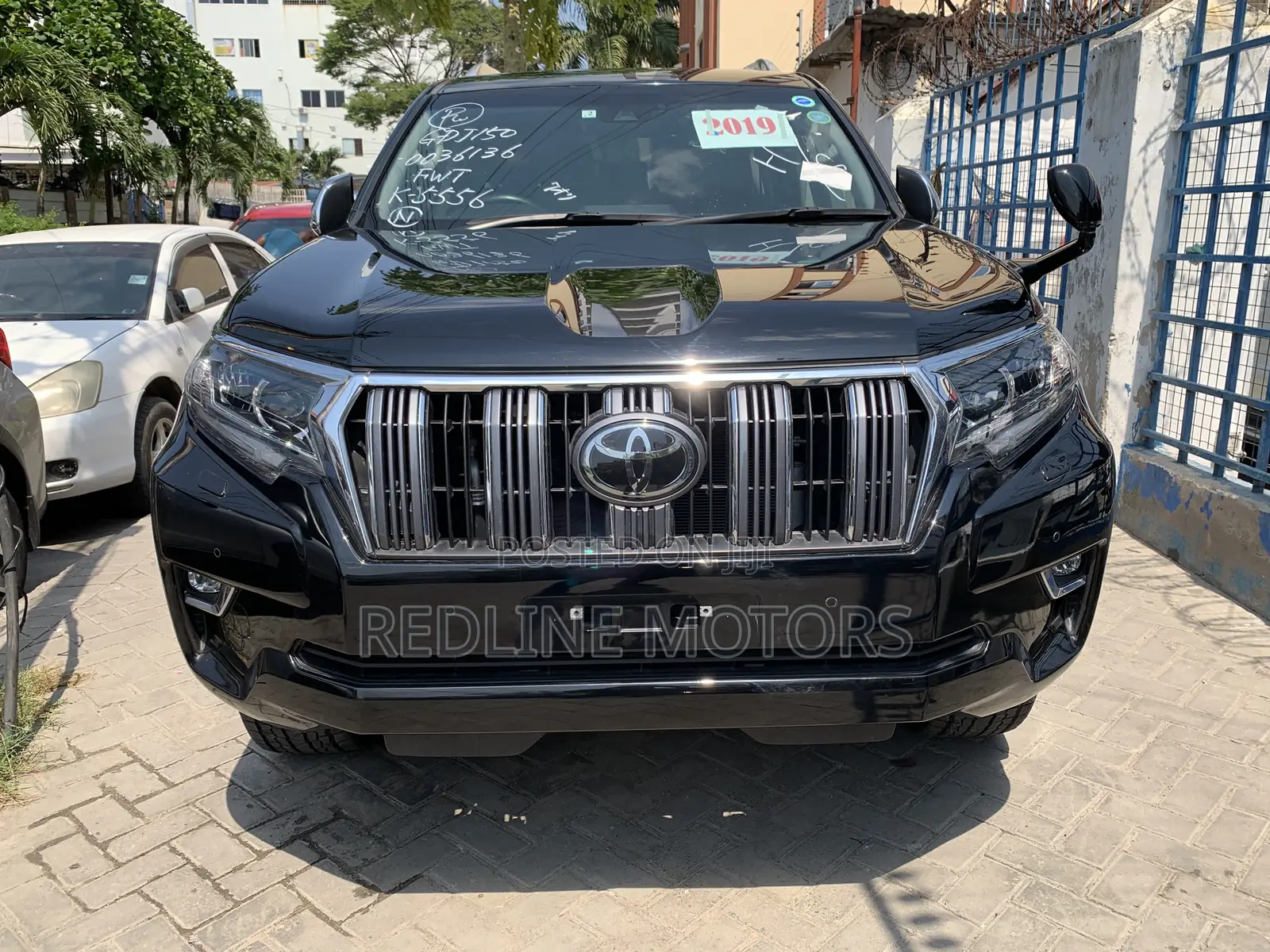 Toyota Land Cruiser Prado 2.8 2019 Matt Black