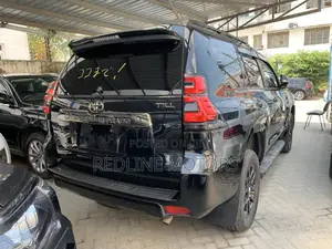Toyota Land Cruiser Prado 2.8 2021 Gray