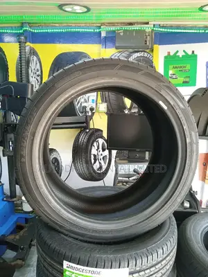 275/40r20 Dunlop Tyre