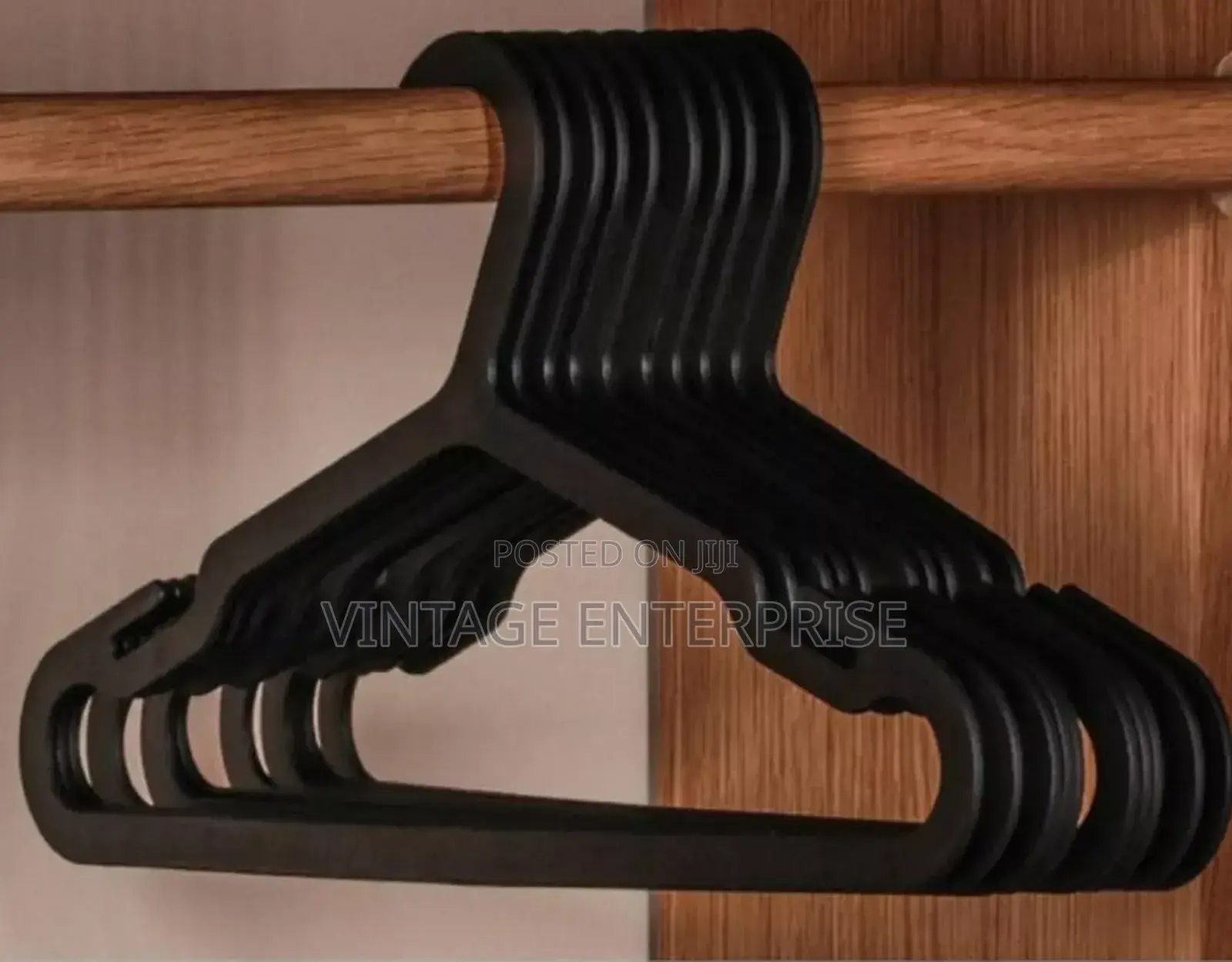 10pcs Rotatable 360° QUALITY VELVET HANGERS. 