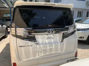 Toyota Vellfire 2017 Off white