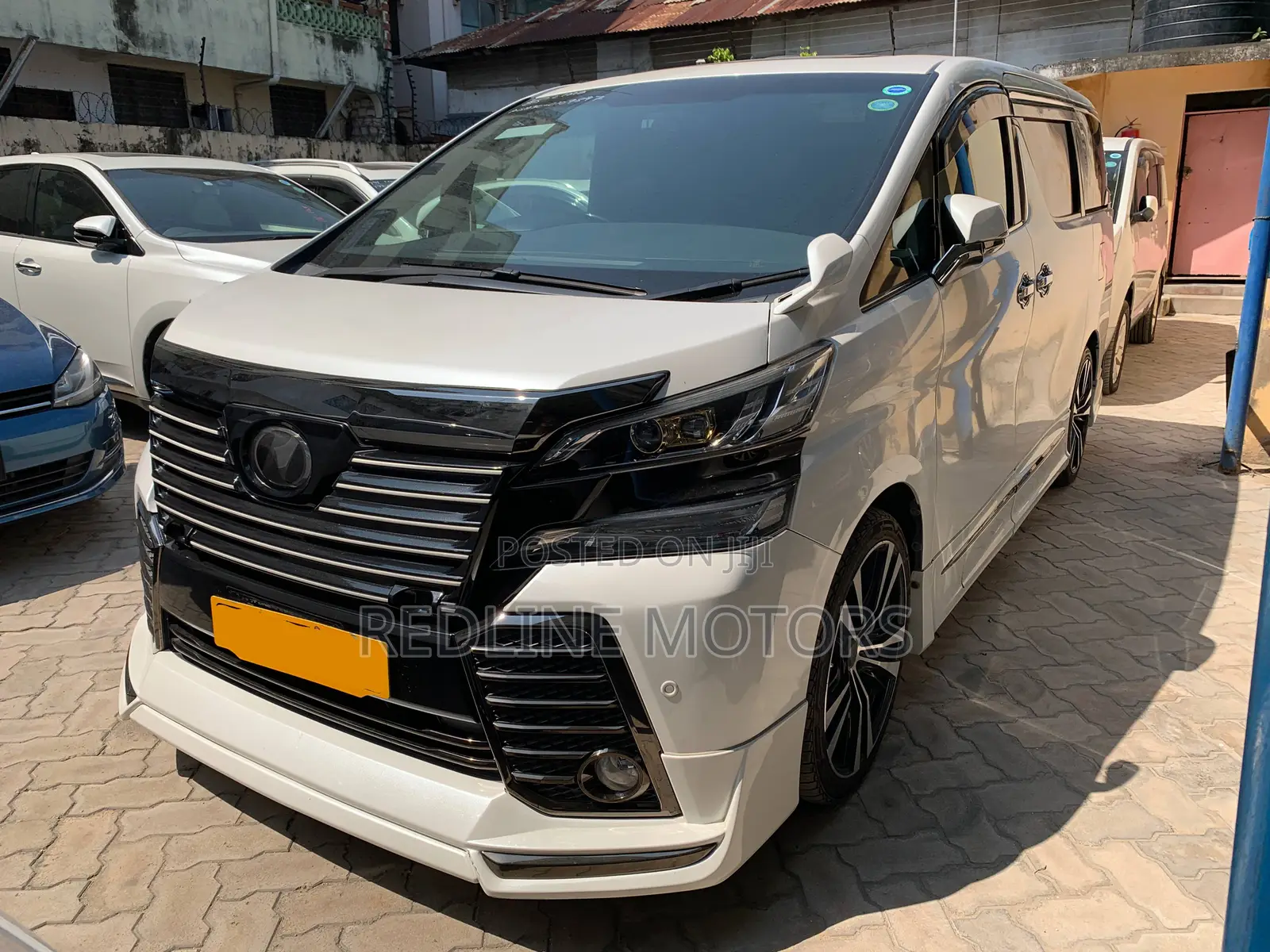 Toyota Vellfire 2017 Off white