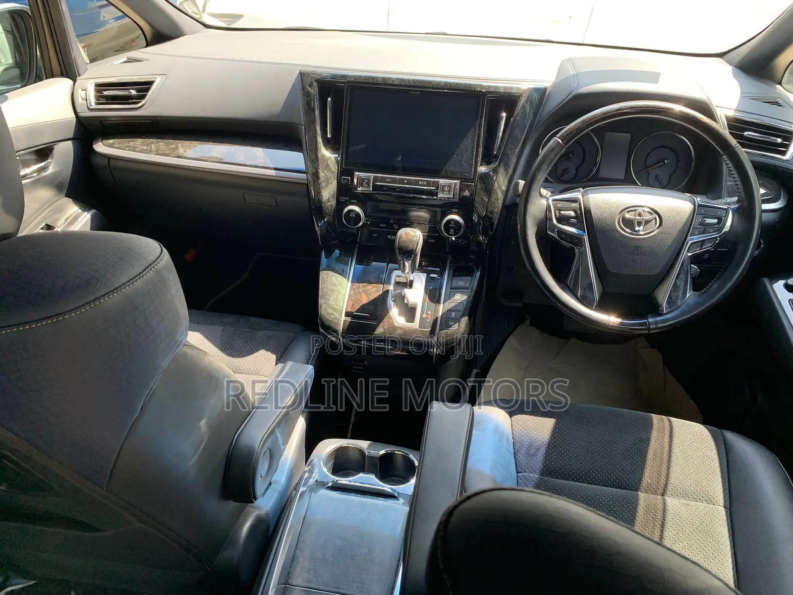 Toyota Vellfire 2017 Off white