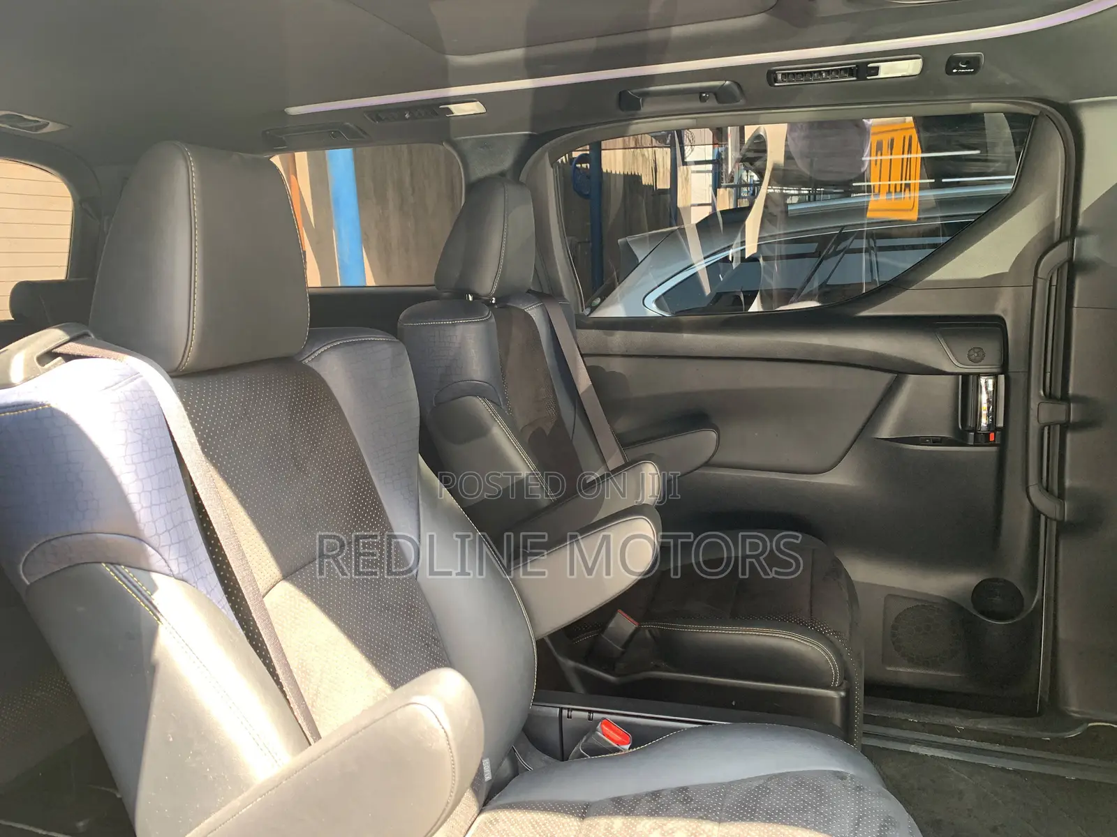 Toyota Vellfire 2017 Off white