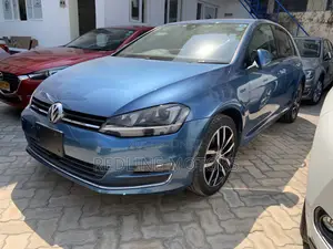 Volkswagen Golf TSI S 4-Door FWD 2017 Blue