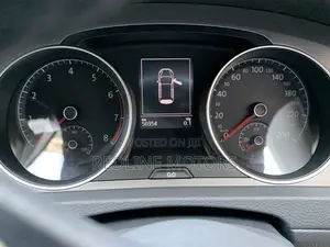 Volkswagen Golf TSI S 4-Door FWD 2017 Silver