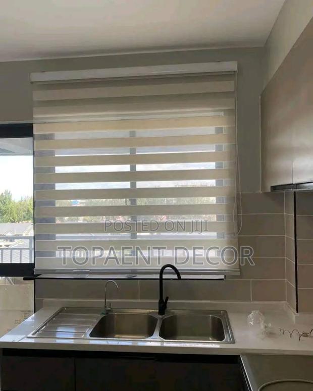 Horizontal Kitchen Window Blinds - main view