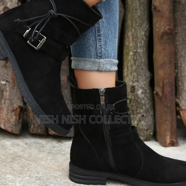 Classy Suede Boots - thumbnail 4