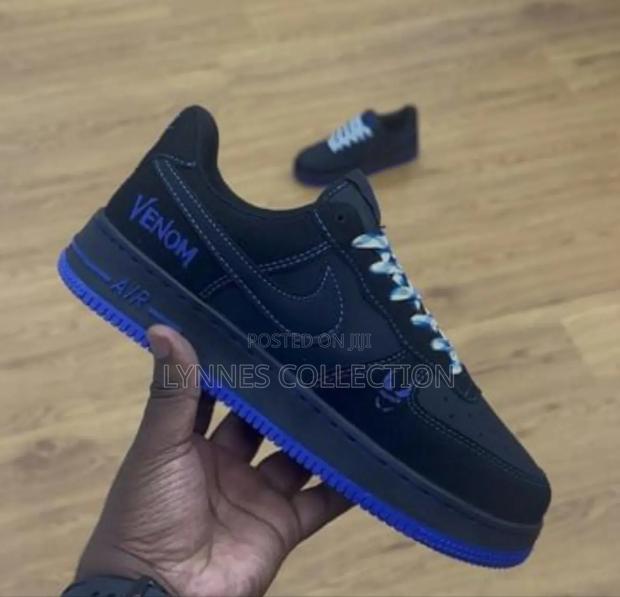 Venom Nike Sneakers - thumbnail 2