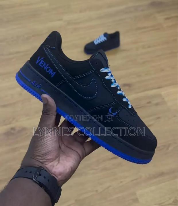 Venom Nike Sneakers - thumbnail 3