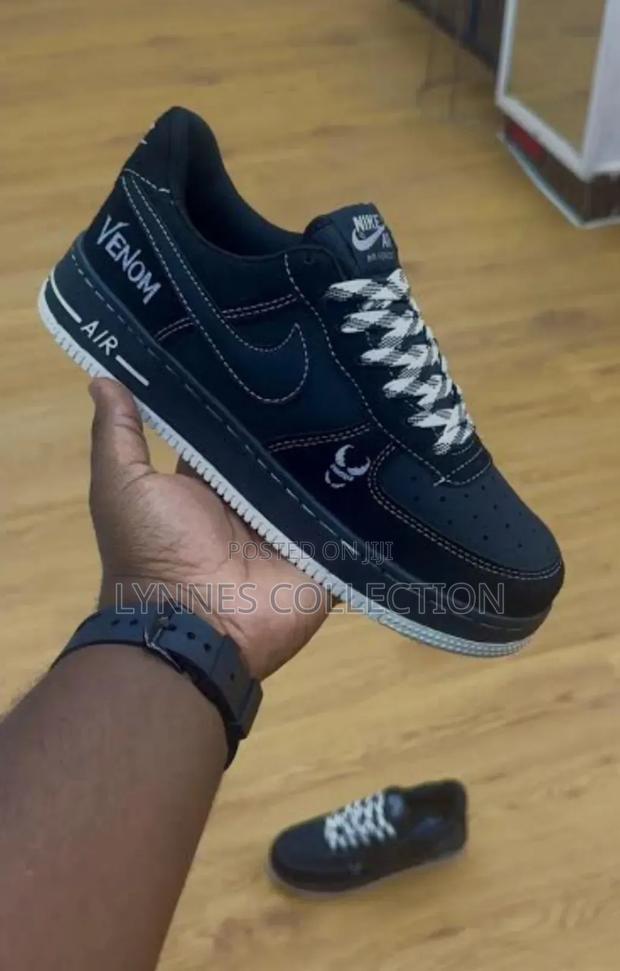 Venom Nike Sneakers - thumbnail 6