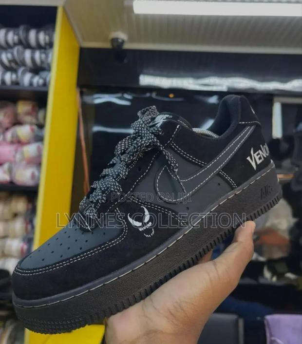 Venom Nike Sneakers - thumbnail 7