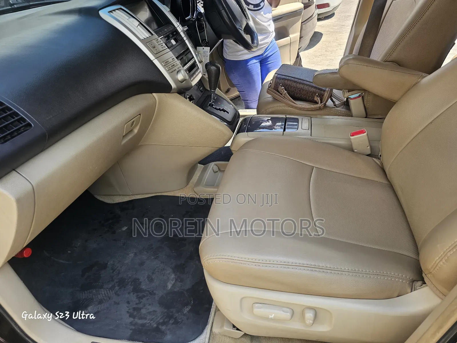 Toyota Harrier 2012 Brown