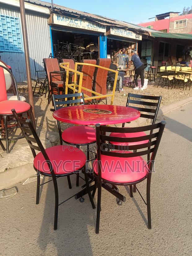 Restaurant Set Red Chairs and Round Table With Logo  - thumbnail 2