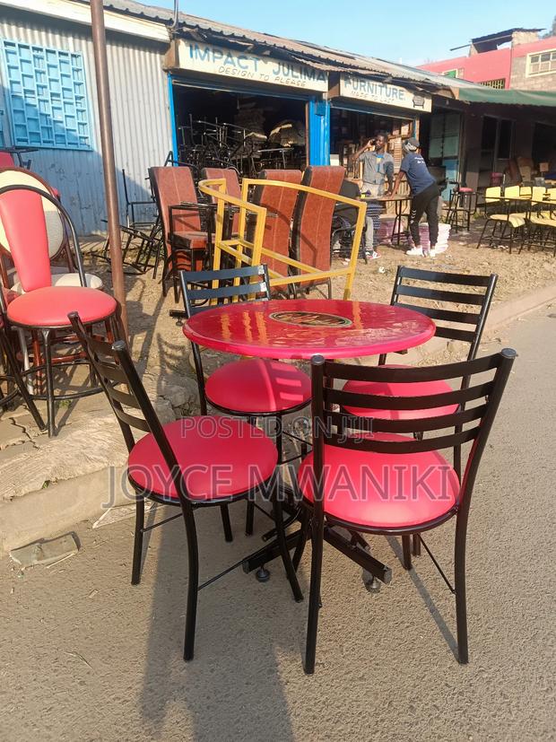 Restaurant Set Red Chairs and Round Table With Logo  - thumbnail 4