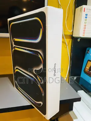 New Apple iPad Pro 13 (2024) 256 GB Black