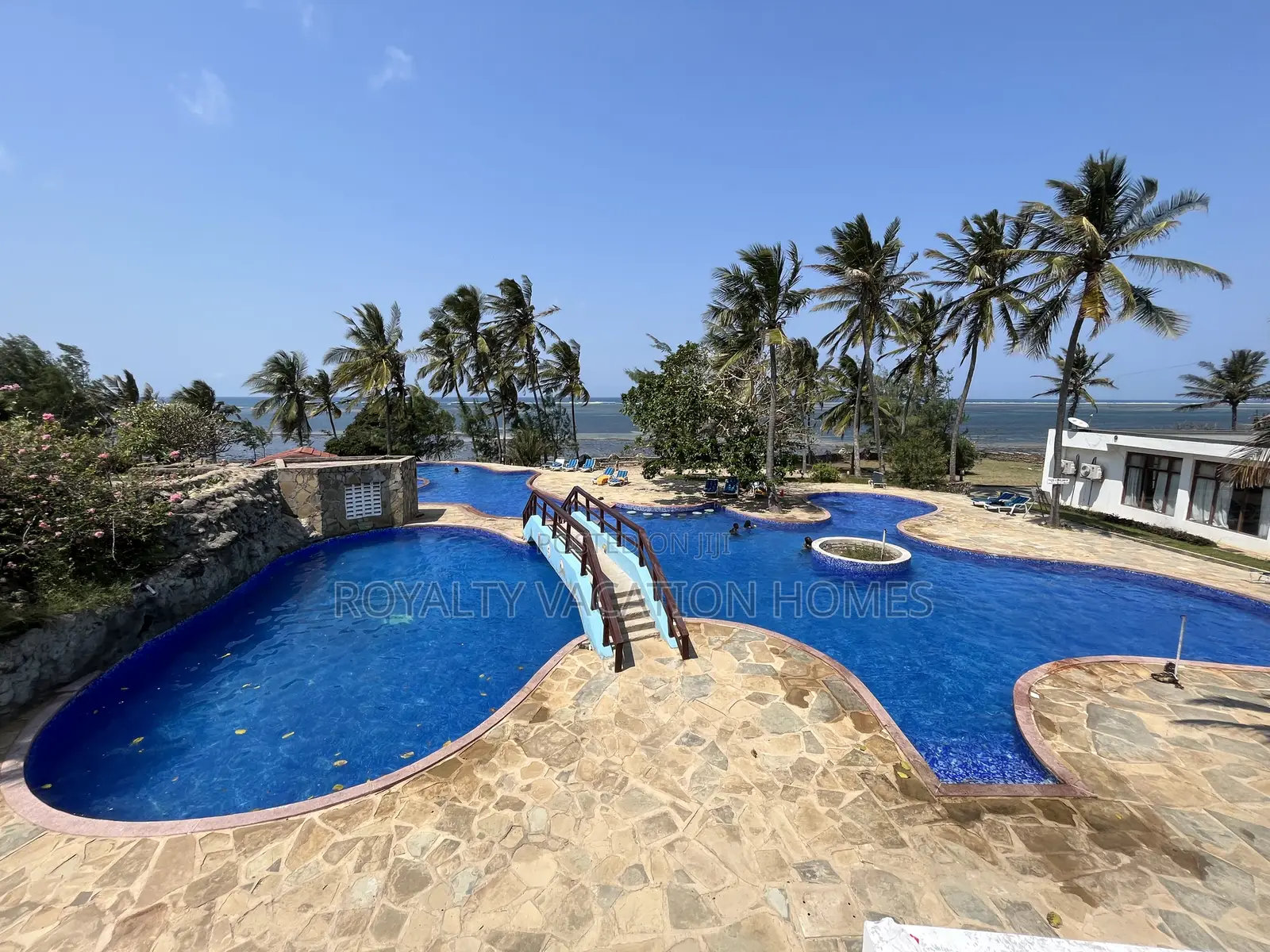 Affordable 2 Bedroom Beachfront Airbnb in Mombasa Shanzu